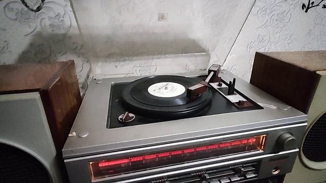 Проигрыватель пластинок Кантата 205 смотреть онлайн