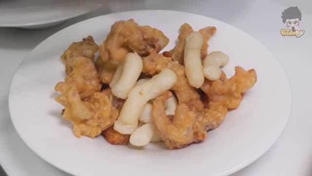 Корейская уличная еда. Удивительный робот готовит цыпленка.