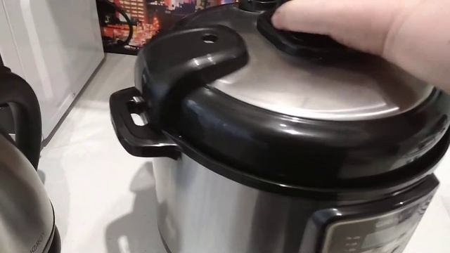 Как закрыть крышку в мультиварке-скороварке Galaxy. смотреть онлайн