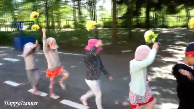 Весёлый клип "Ура! Лето!" на песню Детского хора "Великан" смотреть онлайн