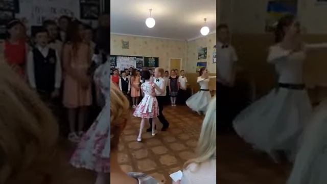 Шок! Выпускной в 4 классе смотреть онлайн