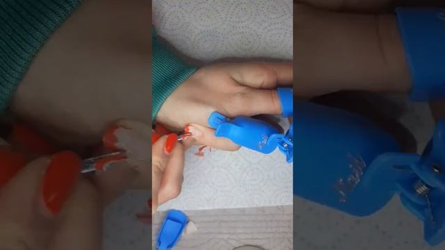 Как снять гель-лак самостоятельно. Снять гель-лак дома. смотреть онлайн