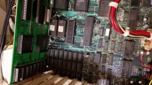 Inside the Tandy 3000 HL смотреть онлайн