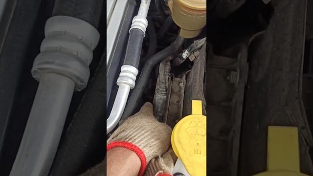 Замена опор двигателя Captiva C100 смотреть онлайн