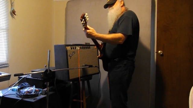 1973 FENDER DELUXE REVERB смотреть онлайн