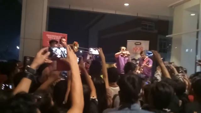 Tipe X - Cerita Tahun Lalu Live BSD Serpong смотреть онлайн