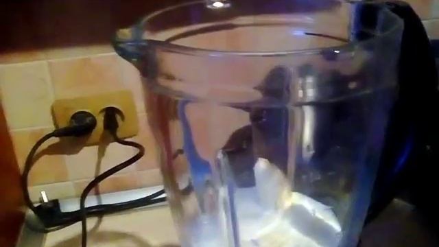 Молочный коктейль с бананом смотреть онлайн