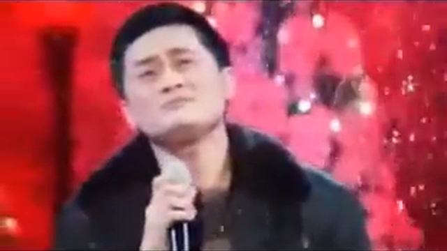 А во Вьетнаме... "Падает снег" ("Tuyết Rơi") & whistling смотреть онлайн
