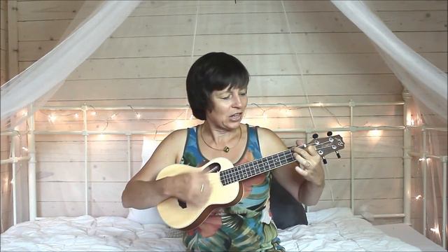 Kleine Ukulele Schule - Bibabutzemann смотреть онлайн