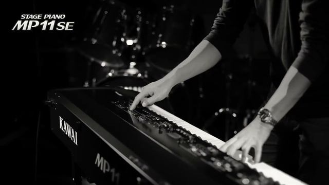 Playing It By Ear - Frank Sinatra - Strangers In The Night on KAWAI MP11SE смотреть онлайн