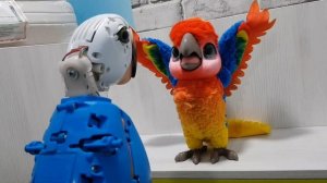 Попугай Кеша в ремонте! Ремонт интерактивной игрушки Furreal Friends - Умный Кеша