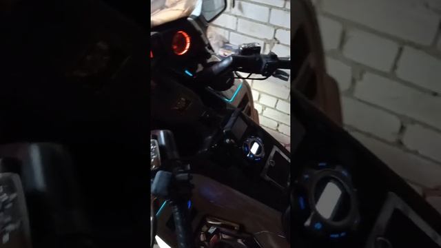 Хонда Голдвинг 1500 (Голда), добавил немного подсветки смотреть онлайн