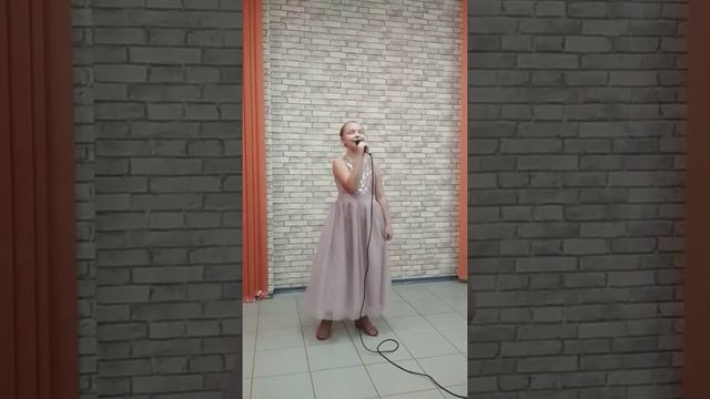 Арина Захарова