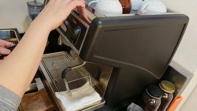 Nuova Simonelli Appia 1 Group Latte art Triple Rosetta Pullman BigStep смотреть онлайн