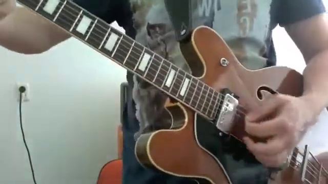 Hofner 1971 model 4580 Vox AC30 1965 смотреть онлайн
