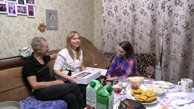 Открываем Подарки на Новый Год! Дети в Шоке!!! смотреть онлайн