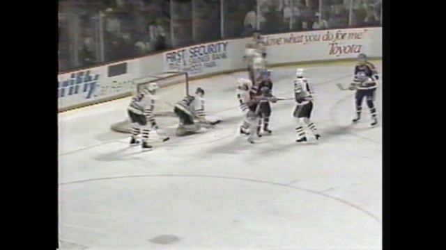 Chicago Blackhawks Edmonton Oilers May 6, 1990 Game 3 Highlights смотреть онлайн