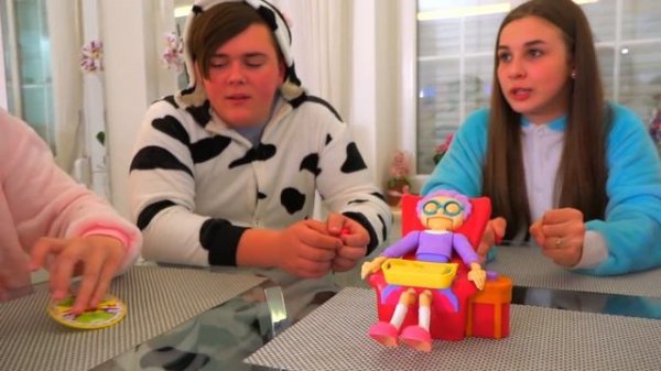 КТО НАС ВСЮ НОЧЬ ПУГАЛ? // Леди Диана