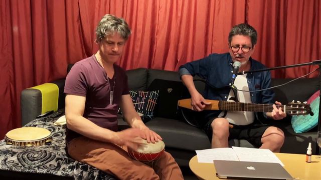 Celio Roberto Silva & Olaf Keus, playing Gosto de maçã смотреть онлайн