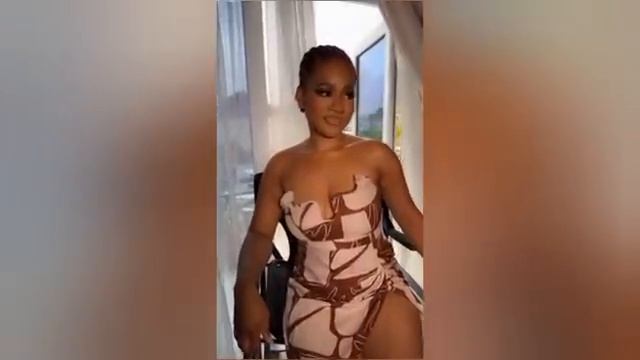 THOUSANDS GATHER TO WELCOME KHOSI || TSASTI SPOTTED WITH KANAGA|| BBNAIJA HOUSEMATES THROW SHADES смотреть онлайн