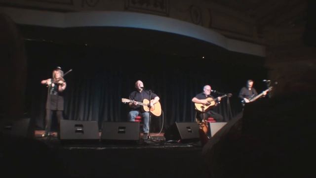 Eric Bogle "Hallowed Ground" смотреть онлайн