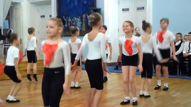 Музыка Д. ТУХМАНОВА, слова Ю. ЭНТИНА «Зачем мальчишкам карманы». смотреть онлайн