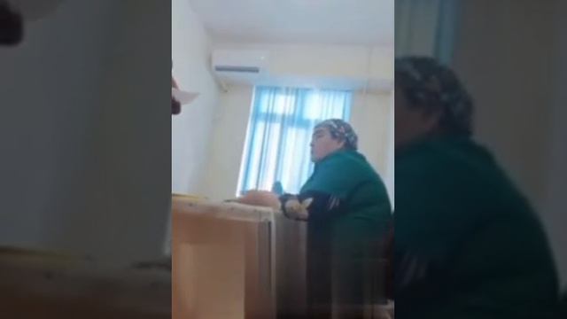 Ушбу ҳолат Қашқадарё вилояти Китоб туманидаги туғруқ бўлимида бўлганлиги айтилмоқда смотреть онлайн