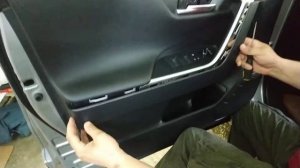 Toyota RAV 4 Hybrid 2019 disassembly door  (Разборка двери)