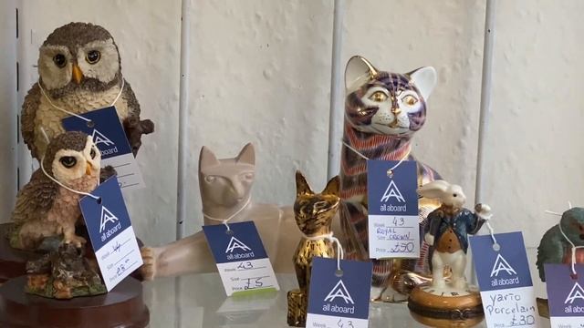 Барахолка LONDON Обзор Магазинов Miniature Tea Pot Collection . Monsieur Le Vallier Figurine