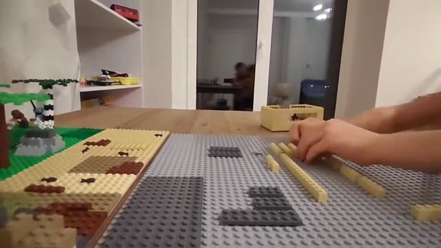 Таймлапс строительства пулеметного гнезда из Lego. смотреть онлайн