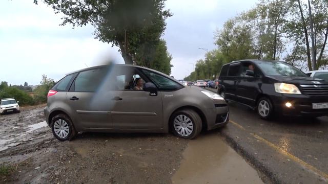 ЕДЕМ В АНАПУ/ НОЧЬ В ОБЕЗЬЯННИКЕ смотреть онлайн