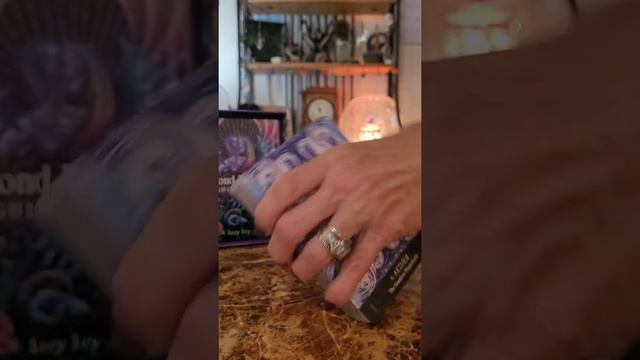 Unboxing my new -Beyond Lemuria Oracle Deck смотреть онлайн