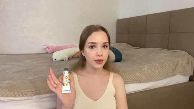 что в моей сумке? what’s in my bag?? смотреть онлайн