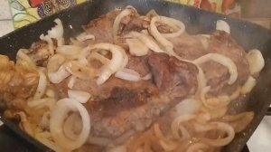 ЖАРЕНАЯ ГОВЯДИНА НА СКОВОРОДЕ С ЛУКОМ. БЫСТРО И ВКУСНО !!!❤??❤