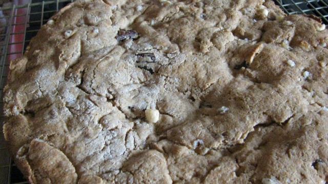 Tahinopita | Wikipedia Audio Article