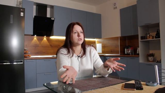 Отзыв с клиентом кухонной фабрики Becker. Кухня на заказ в Санкт-Петербурге. смотреть онлайн