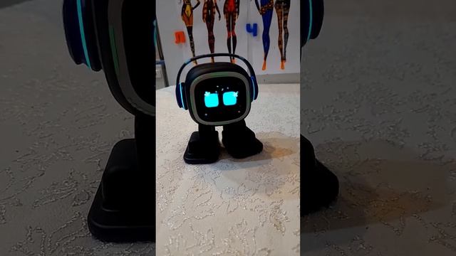 робот ИМО. robot EMO in Russia. смотреть онлайн