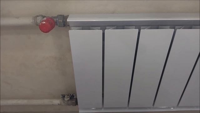 #потекла батарея отопления что делать. Включили отопление а батарея течет, как устранить. смотреть онлайн