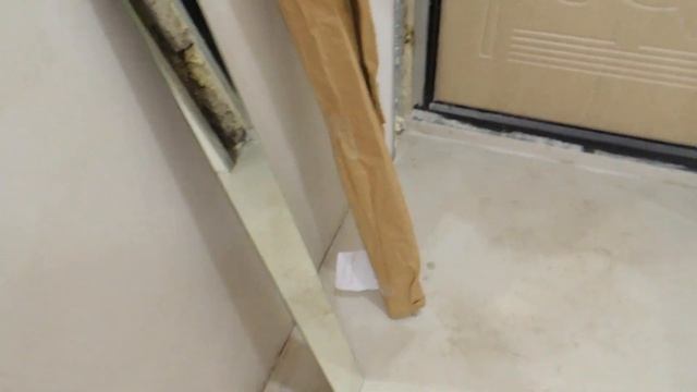 Подготовил полы и стены под укладку ПВХ плитки смотреть онлайн