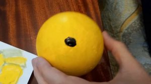 Красим новогодние шары из пенопласта