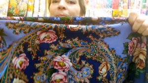 Цветы под снегом. Павловопосадские платки в Минске. Светлана