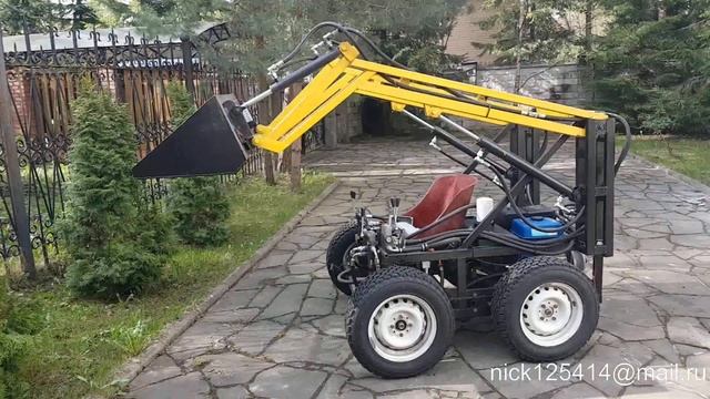 Автоматическое выравнивание ковша погрузчика. Копир ковша. Дистанционно управляемый погрузчик. смотреть онлайн