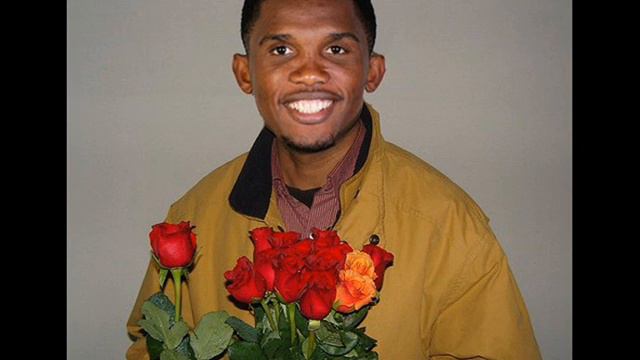 Eto'o l'hanno visto con le rose ... con le rose nel metrò смотреть онлайн