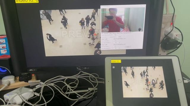Python3-Opencv-GPU-Multiple-Video playback смотреть онлайн