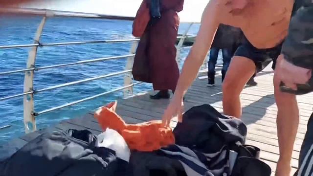 С крещением вас,дорогие друзья ! смотреть онлайн