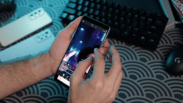 Creating Photo Manipulations using just the Galaxy A73 5G & PicsArt! ? смотреть онлайн