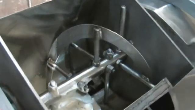 Производство сухариков. Внесение специй. Дражировка смотреть онлайн