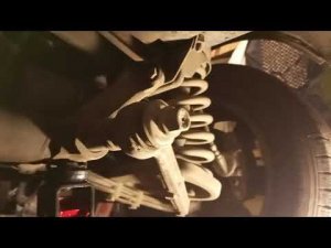 Установка нижней распорки на Ниву 21213.