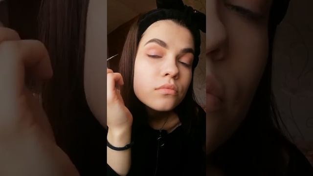 Макияж в нежных тонах смотреть онлайн