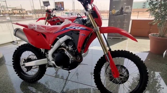 2022 Honda CRF 450X and CRF 450R walk around @ hondamcksa, Riyadh Saudi Arabia смотреть онлайн